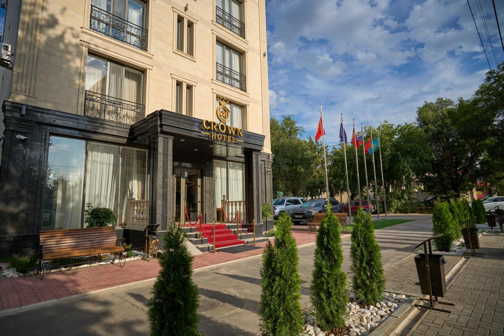 Crown Hotel Bichkek Extérieur photo